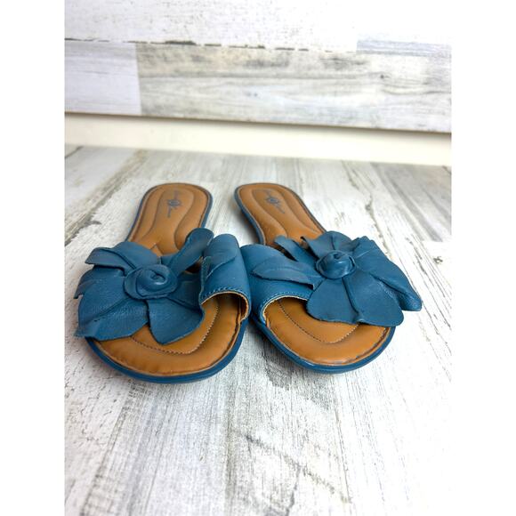 Born Crown Women’s 10 Blue Leather Floral Flat Slip-On Sandal Designer Shoe - Picture 3 of 8
